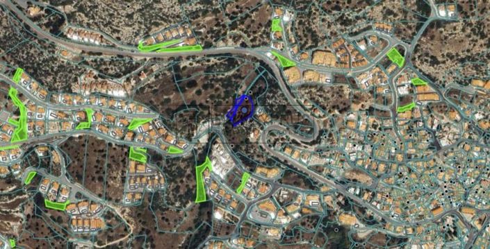 Image No.2-Terre à vendre à Peyia