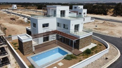 Detached Villa For Sale  in  Yeroskipou