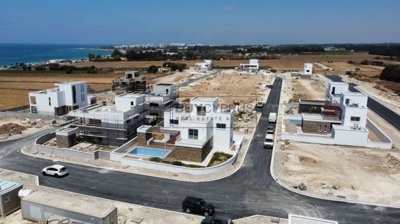 Detached Villa For Sale  in  Yeroskipou