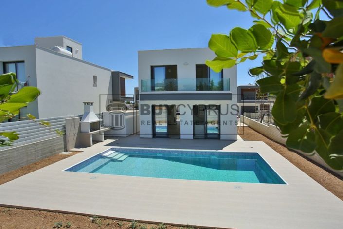 Image No.3-3 Bed Villa for sale