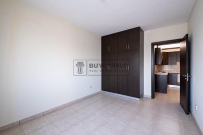 Building For Sale  in  Deneia