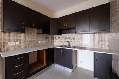 Building For Sale  in  Deneia