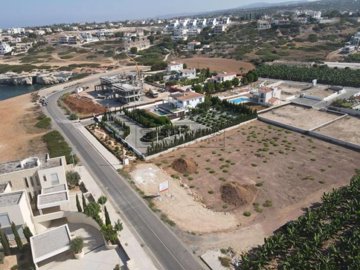 Detached Villa For Sale  in  Sea Caves