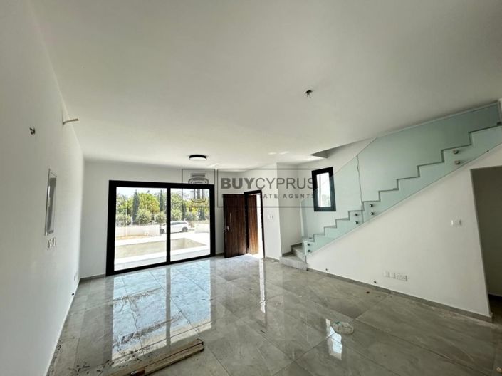 Image No.10-3 Bed Villa for sale