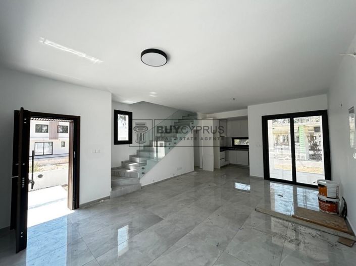 Image No.4-3 Bed Villa for sale