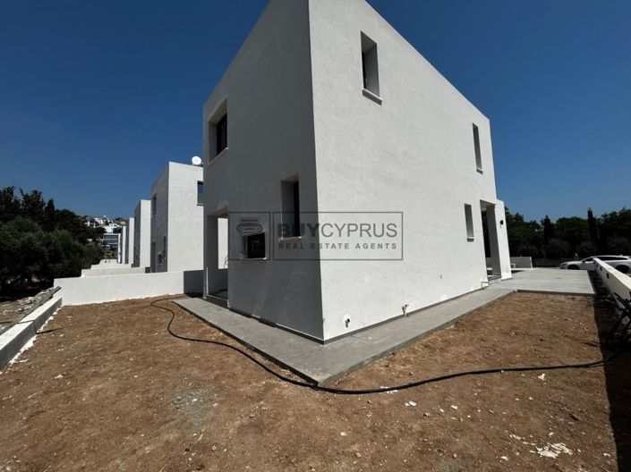 Image No.57-3 Bed Villa for sale