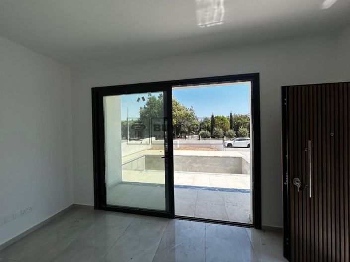 Image No.8-3 Bed Villa for sale