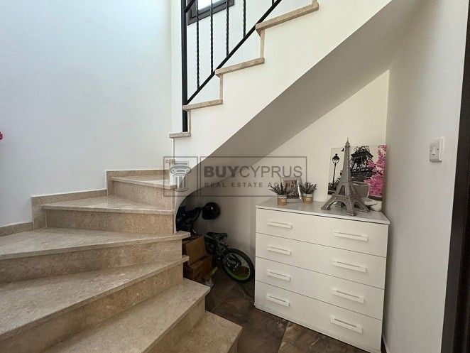 Image No.8-3 Bed Villa for sale