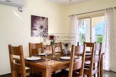 Detached Villa For Sale  in  Sea Caves