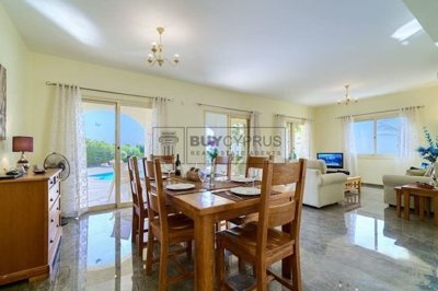 Detached Villa For Sale  in  Sea Caves