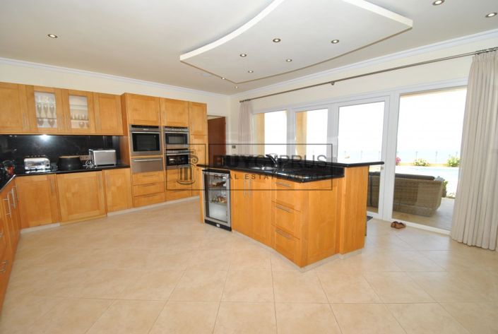 Image No.12-5 Bed Villa for sale