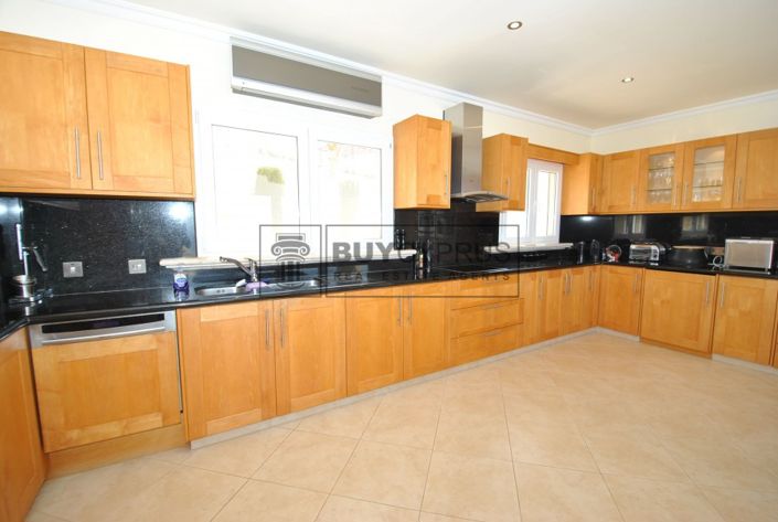 Image No.14-5 Bed Villa for sale