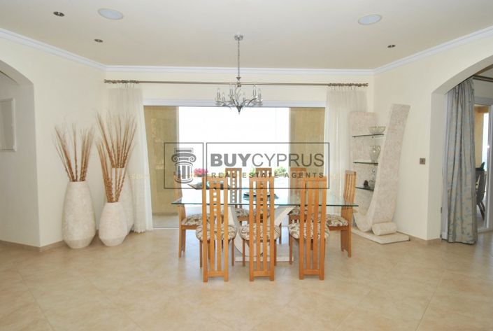 Image No.21-5 Bed Villa for sale