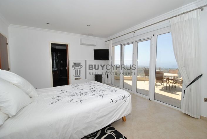 Image No.37-5 Bed Villa for sale