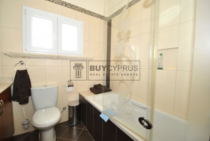 Image No.52-5 Bed Villa for sale