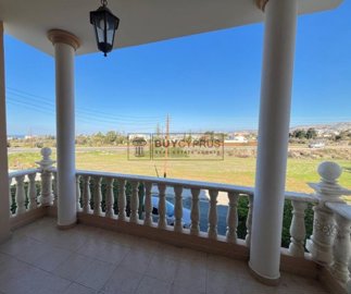 Detached Villa For Sale  in  Emba