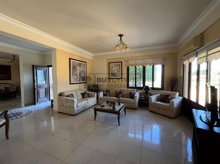 Image No.9-Villa de 5 chambres à vendre à Emba