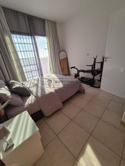 Image No.9-Maison de ville de 2 chambres à vendre à Universal