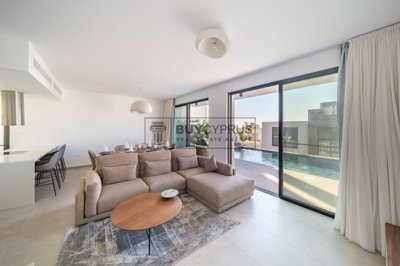 Detached Villa For Sale  in  Chlorakas