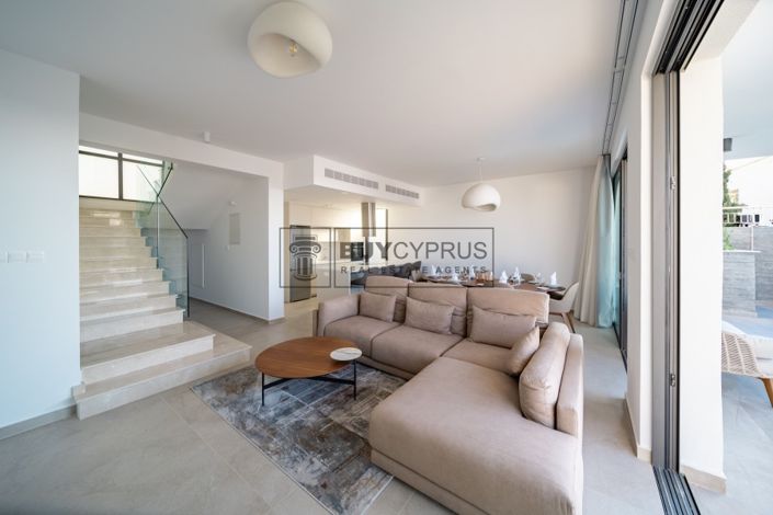 Image No.12-3 Bed Villa for sale