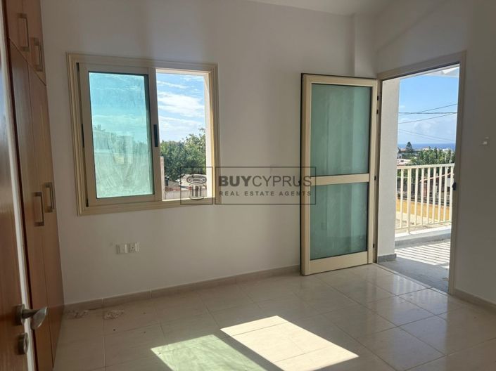 Image No.10-3 Bed Villa for sale