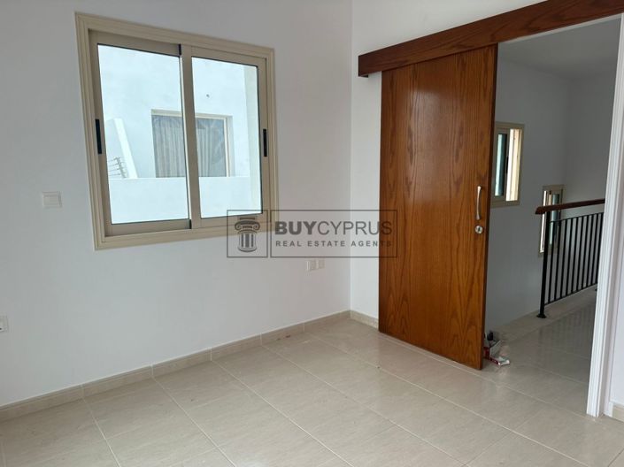 Image No.17-3 Bed Villa for sale