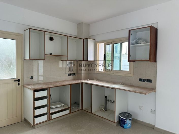 Image No.2-3 Bed Villa for sale