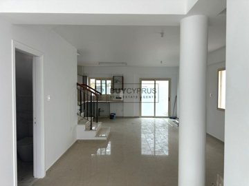 Detached Villa For Sale  in  Emba