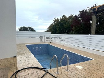 Detached Villa For Sale  in  Emba