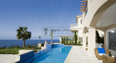 Detached Villa For Sale  in  Coral Bay