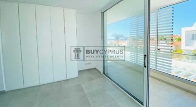 Detached Villa For Sale  in  Coral Bay