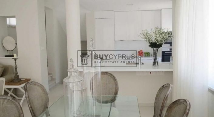 Image No.4-3 Bed Villa for sale