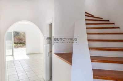 Detached Villa For Sale  in  Kato Paphos