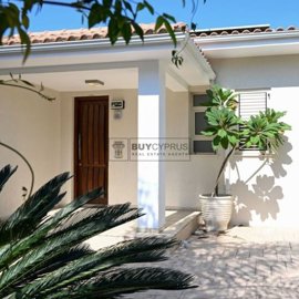 Bungalow For Sale  in  Mesa Chorio