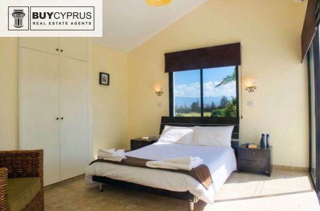 Image No.10-2 Bed Villa for sale