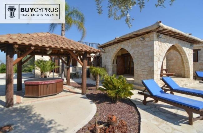 Image No.18-3 Bed Villa for sale