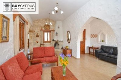 Detached Villa For Sale  in  Neo Chorio