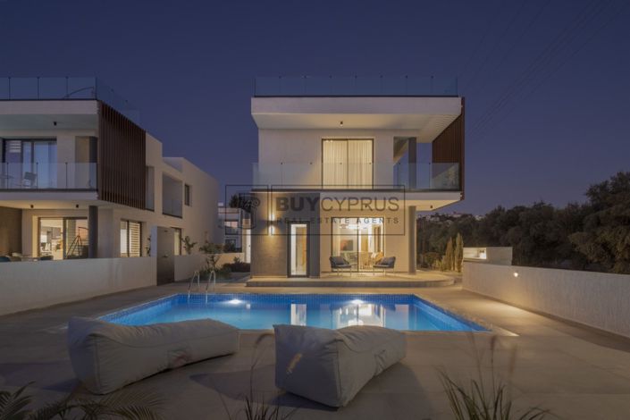 Image No.2-4 Bed Villa for sale