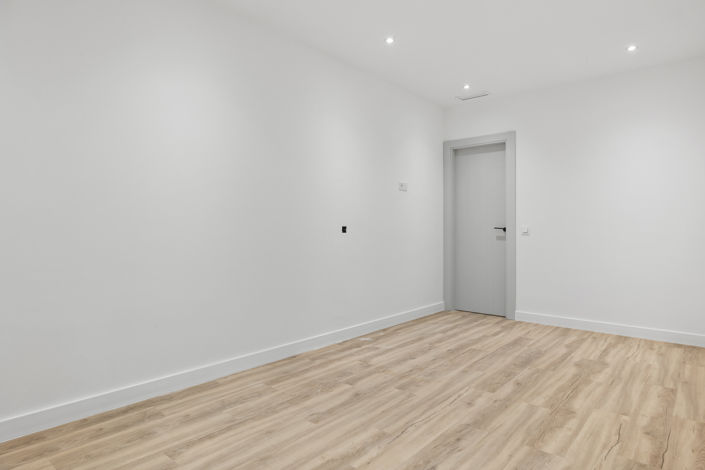 Image No.41-5 Bed Villa for sale