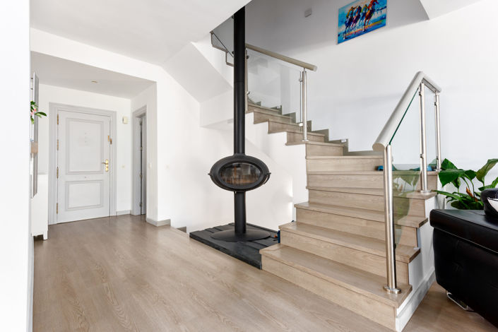 Image No.15-4 Bed Townhouse for sale