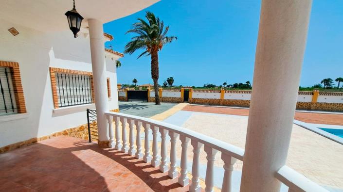 Image No.4-3 Bed Villa for sale