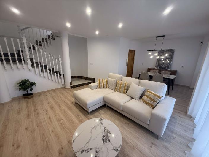 Image No.5-Maison de campagne de 5 chambres à vendre à Orihuela