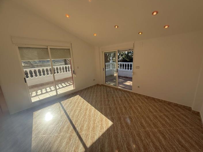 Image No.20-Maison de campagne de 5 chambres à vendre à Orihuela