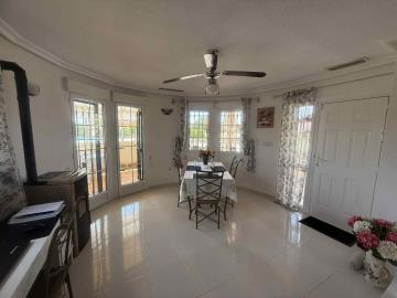 e1b17c74-721c-468e-8451-b8d79c9885ed