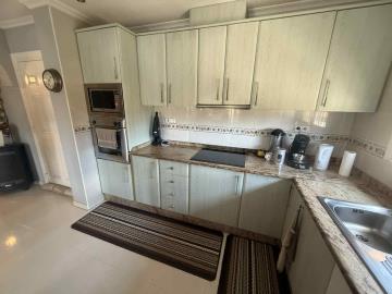 e425a4a4-6890-441a-be68-07e54e8089e9