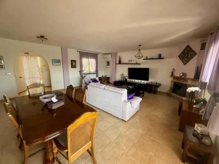 Image No.7-3 Bed Villa / Detached for sale