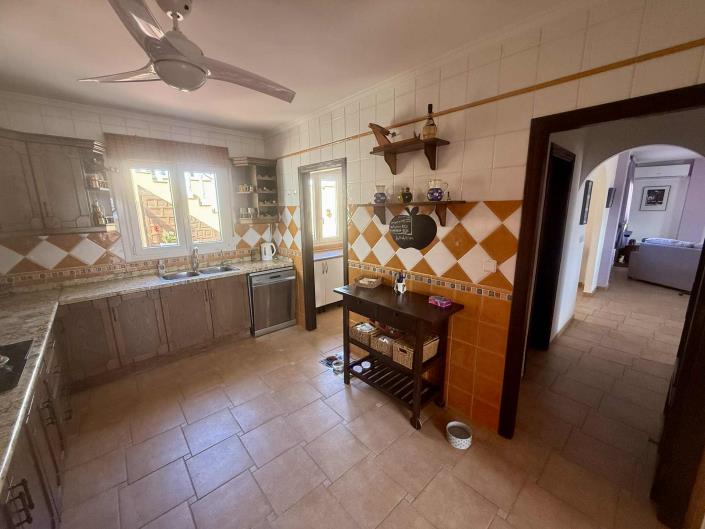 Image No.11-3 Bed Villa / Detached for sale