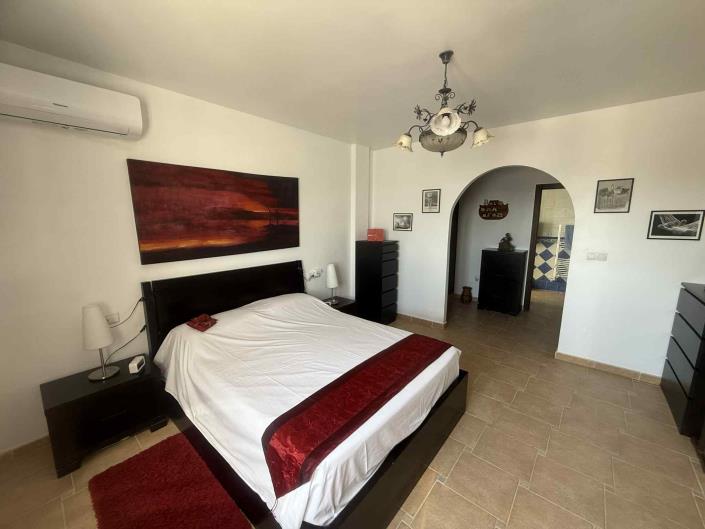 Image No.36-3 Bed Villa / Detached for sale