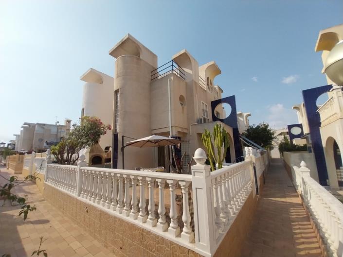 Image No.2-2 Bed Townhouse for sale