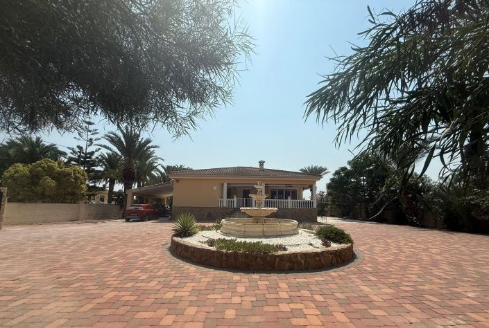 Image No.2-Maison de campagne de 3 chambres à vendre à Catral